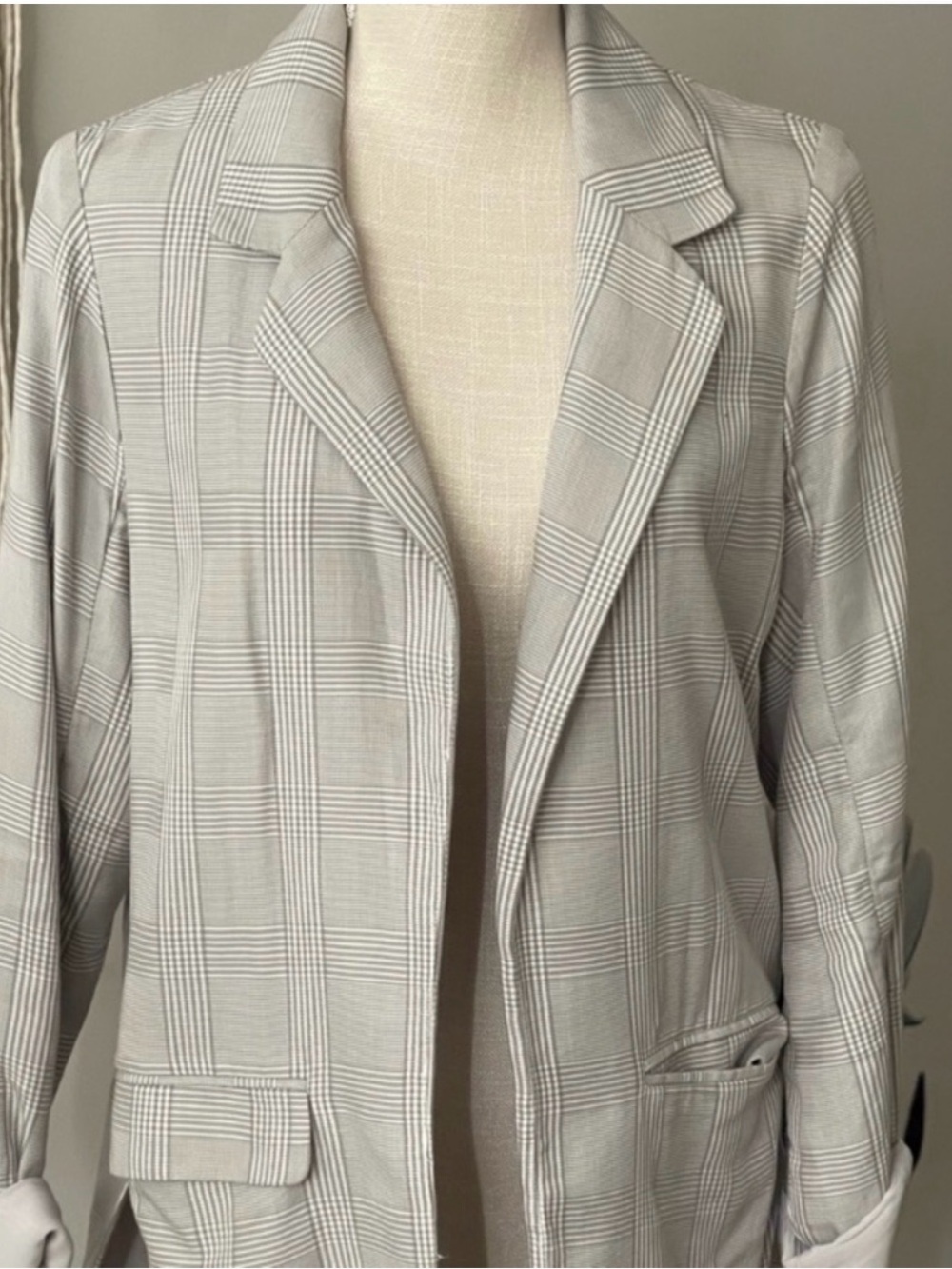 Abercrombie & Fitch Light Gray Plaid Blazer